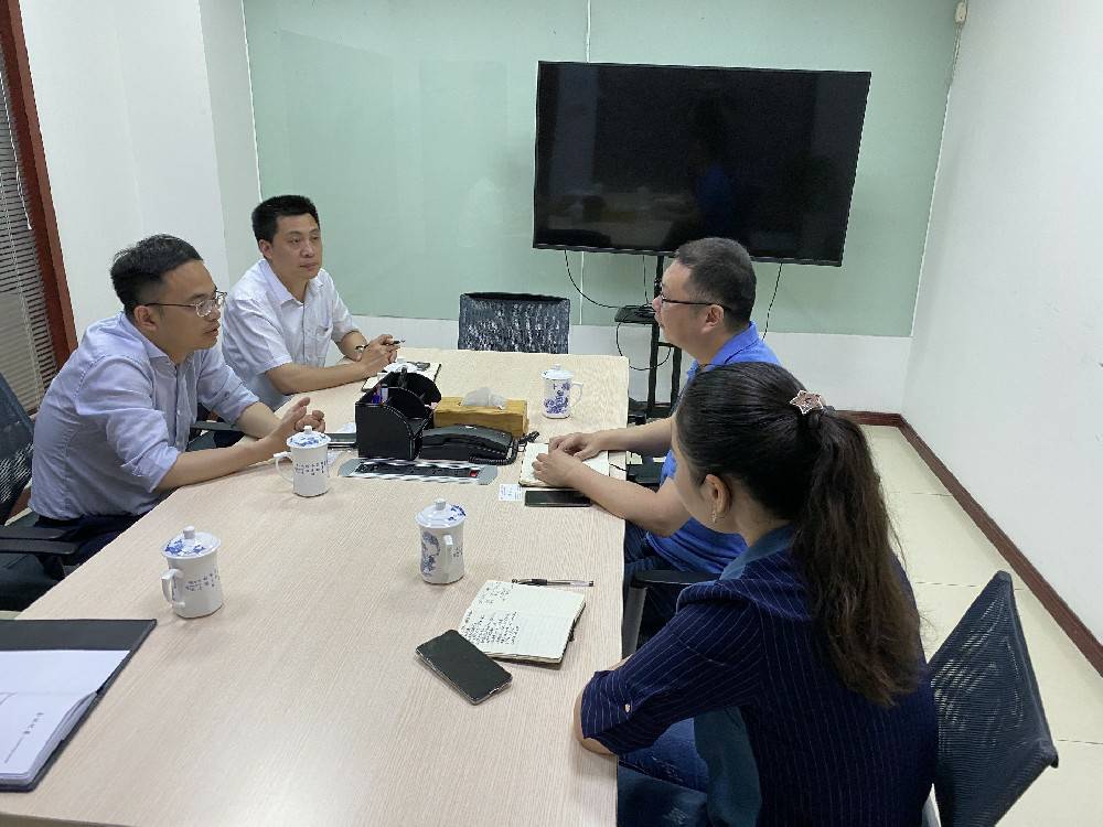 无锡市工信局领导来米兰官方web站-米兰(中国)科技开展“三联三解”活动